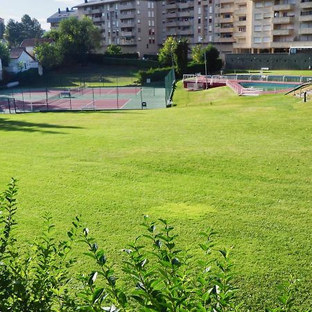 Oroel Apartment Jaca Exterior photo